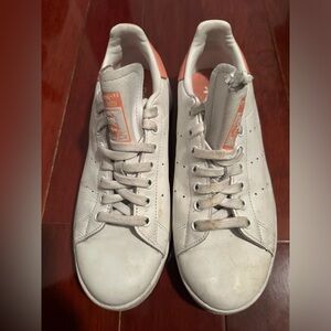 ADIDAS Stan Smith Classic White & Light Orange Sneaker Shoes - Women’s Sz 8.5